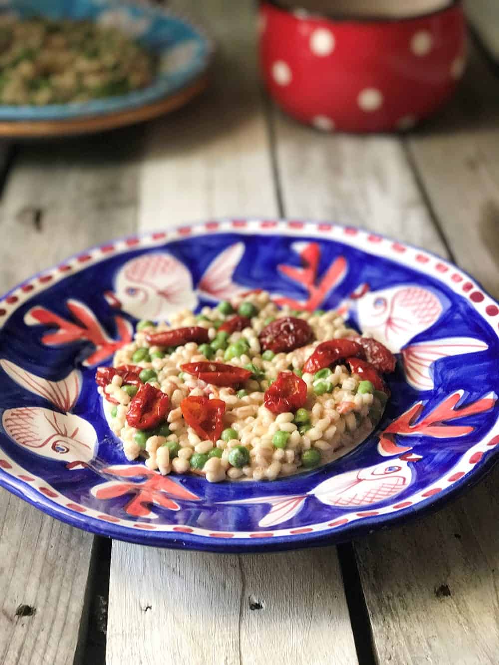 Orzo piselli e pomodori