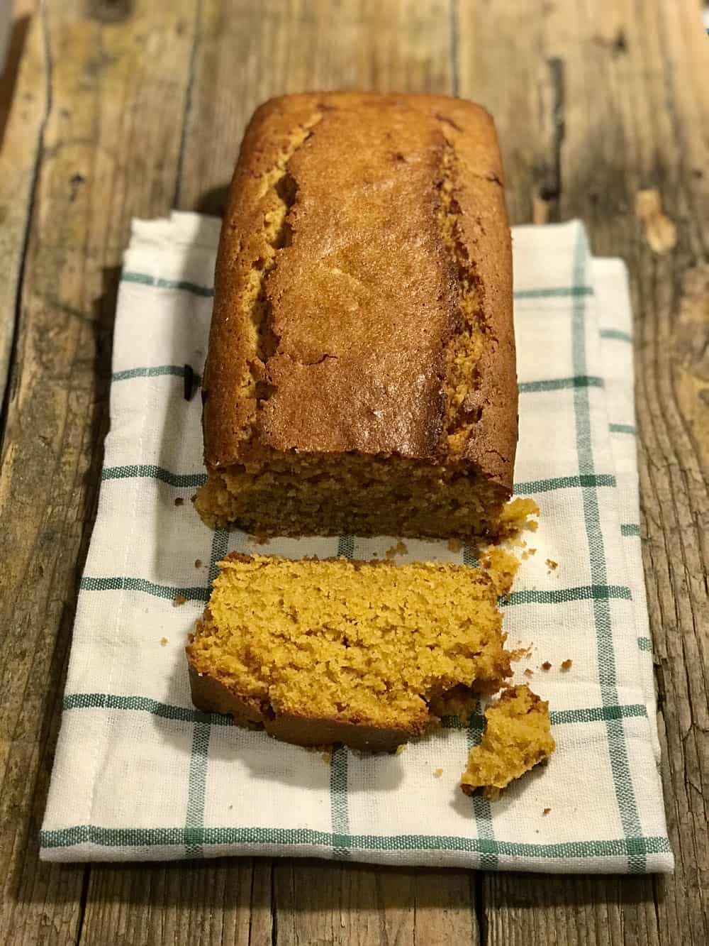 Plumcake limone curcuma