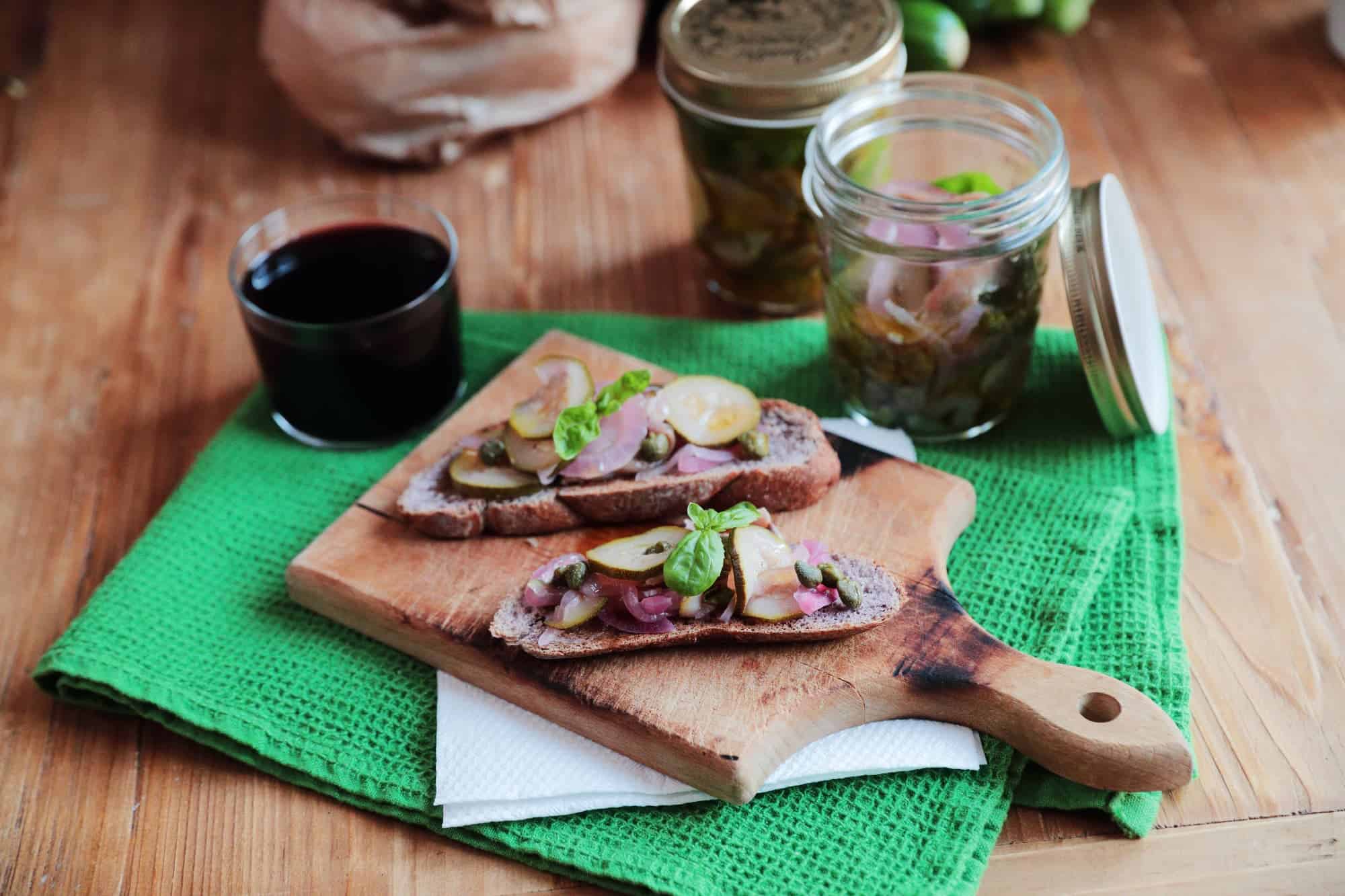 Conserva a vapore di zucchine e alici