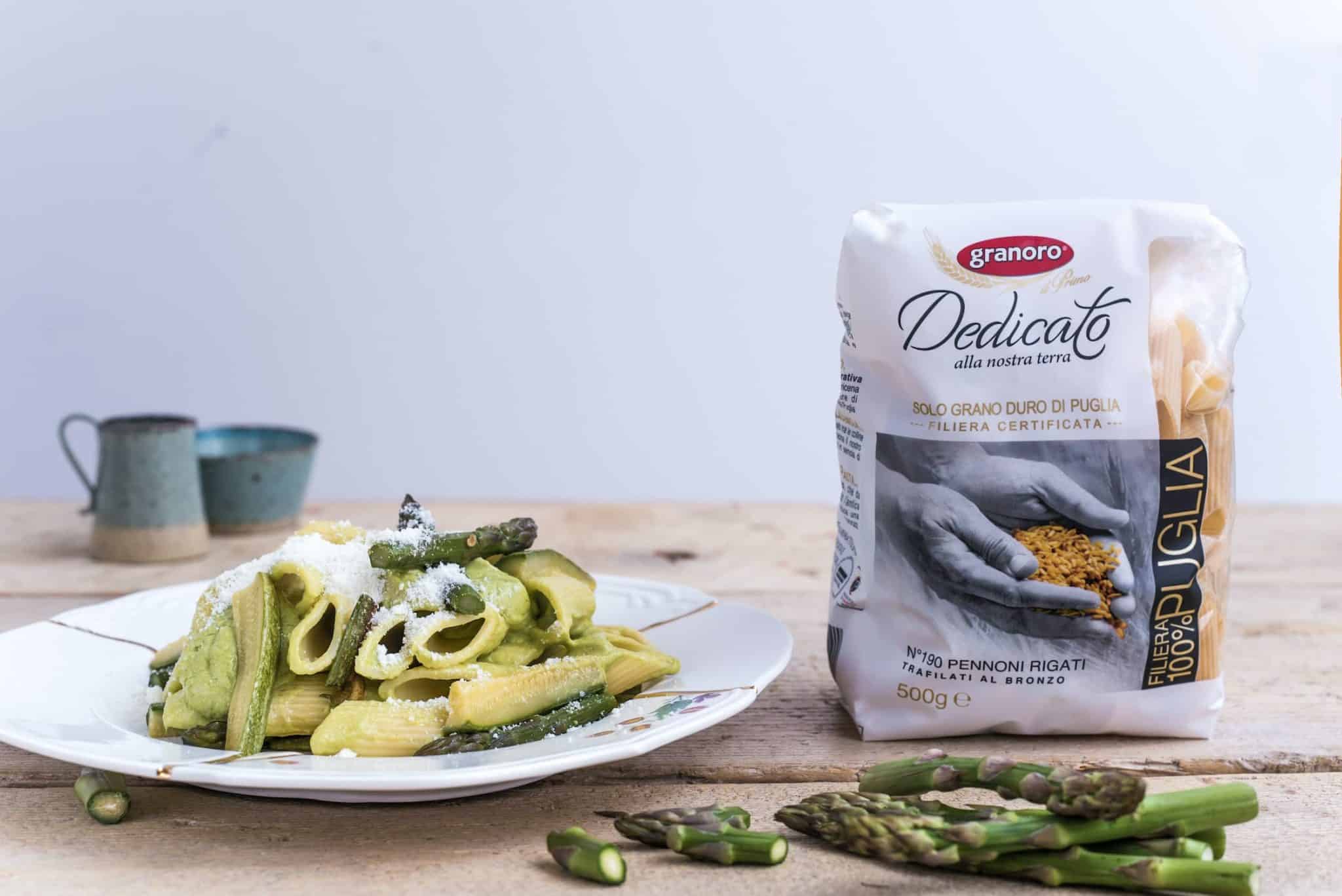 Pasta con asparagi e zucchine